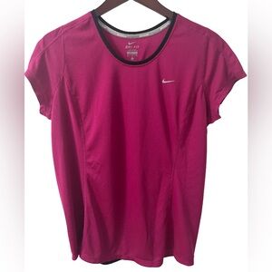 Nike Dri-Fit Women’s XL Berry Athletic Running Short Sleeve Tee EUC
